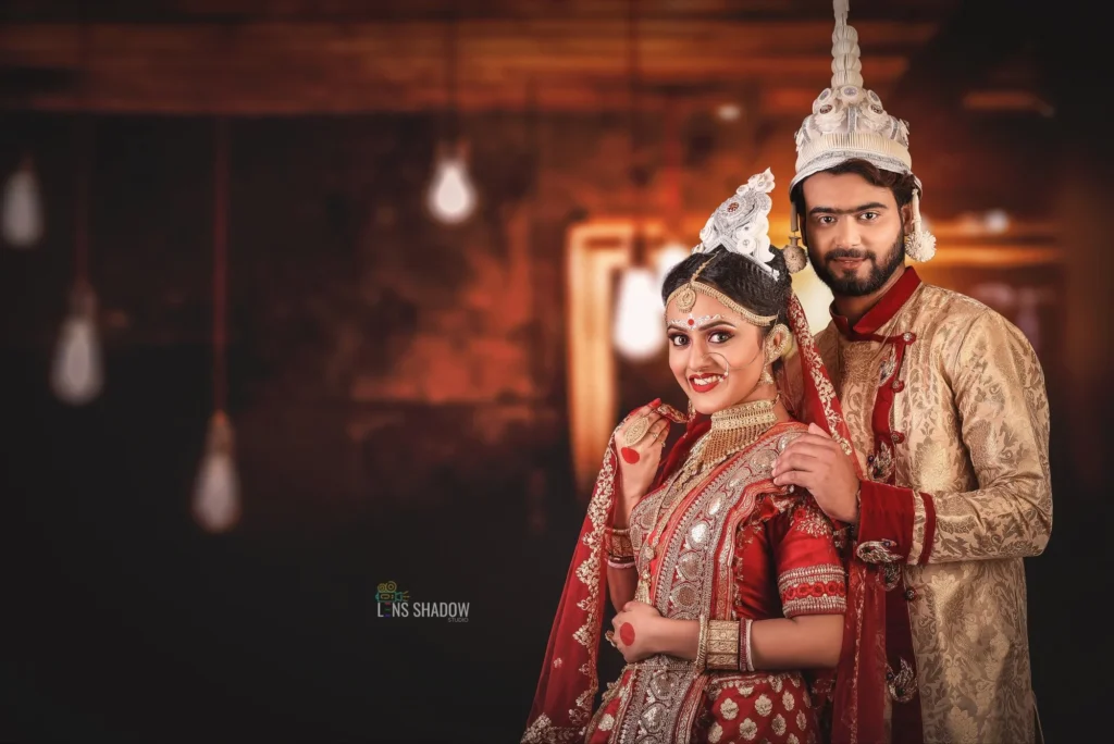 Couple Portraits in Traditional Bengali Attire